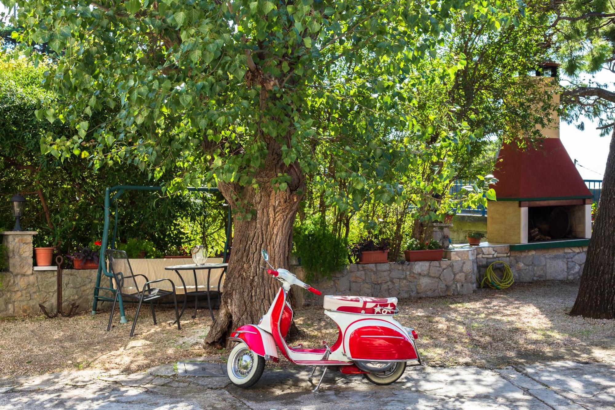 Apartmani Lovrenco Krvavica Buitenkant foto