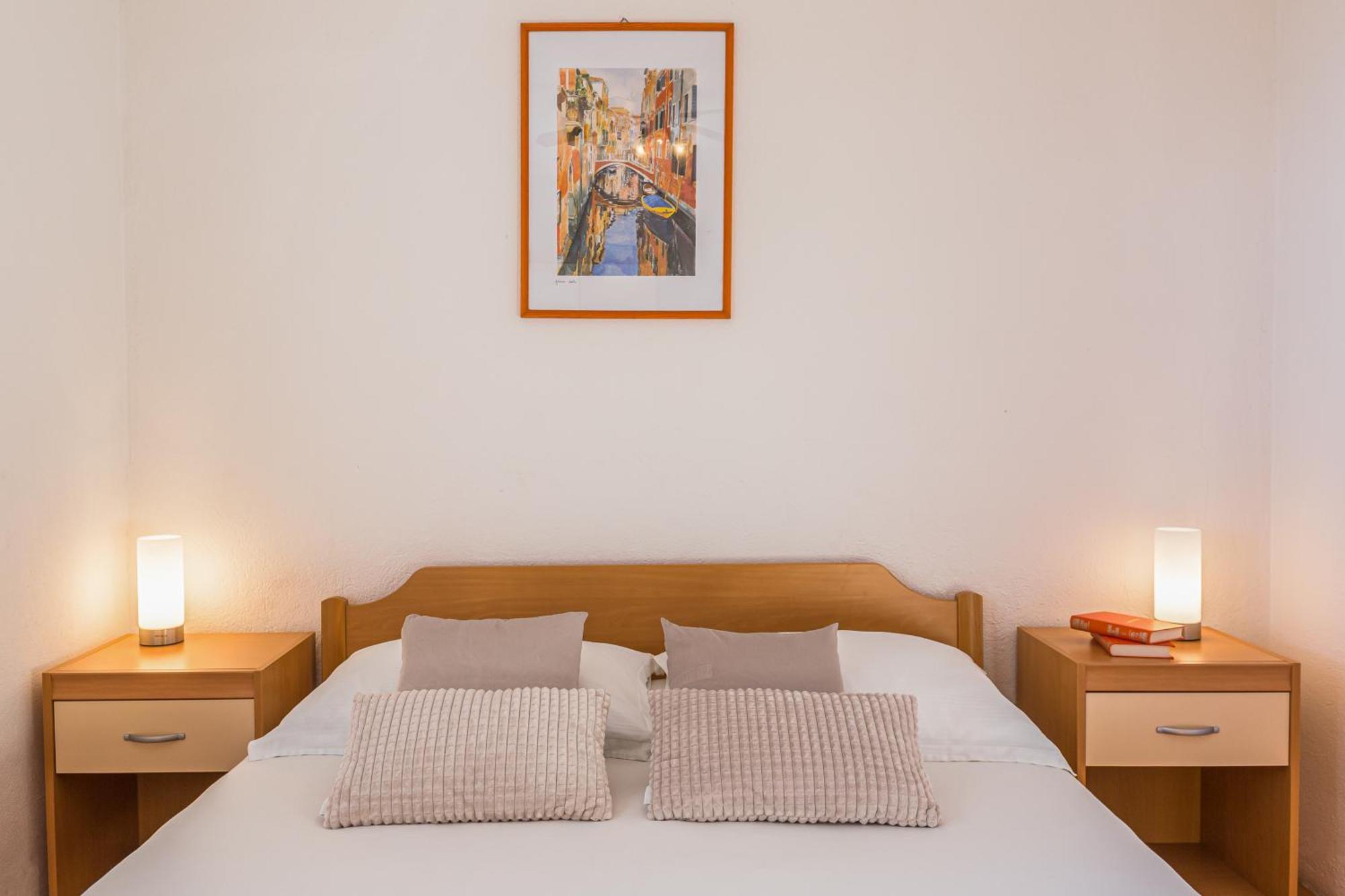 Apartmani Lovrenco Krvavica Buitenkant foto