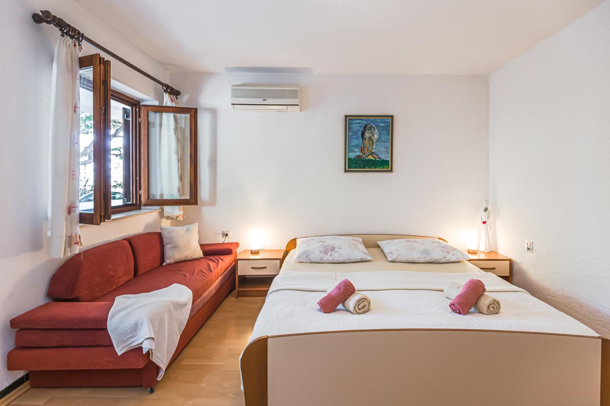 Apartmani Lovrenco Krvavica Buitenkant foto